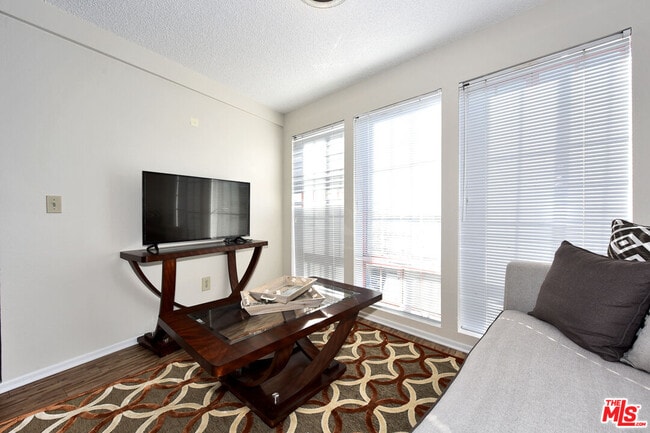 Building Photo - 3600 Bagley Ave