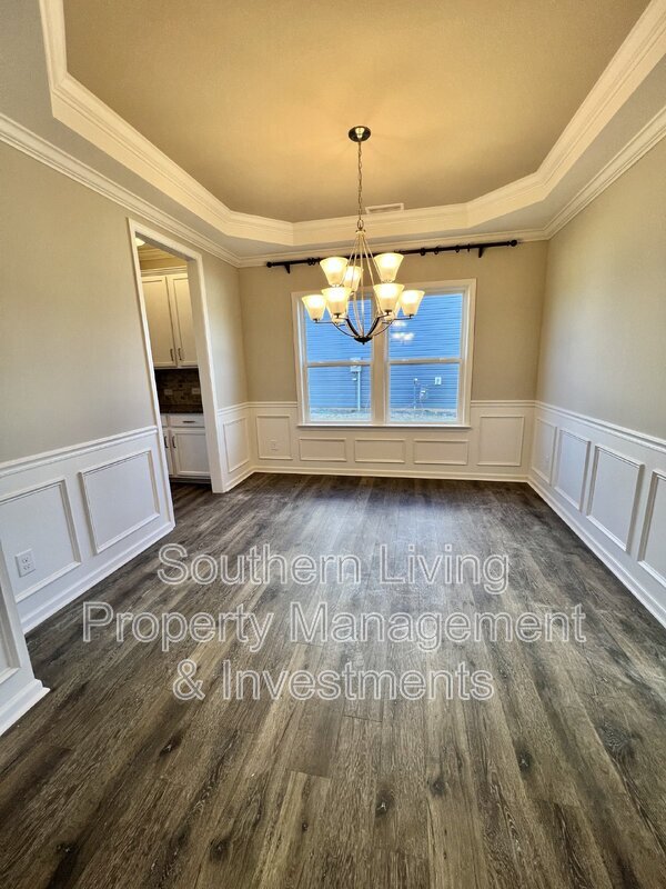 Building Photo - 1006 Creeks Landing Dr