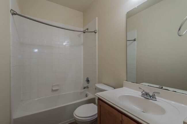 Building Photo - 17407 Blackstone Trails Dr