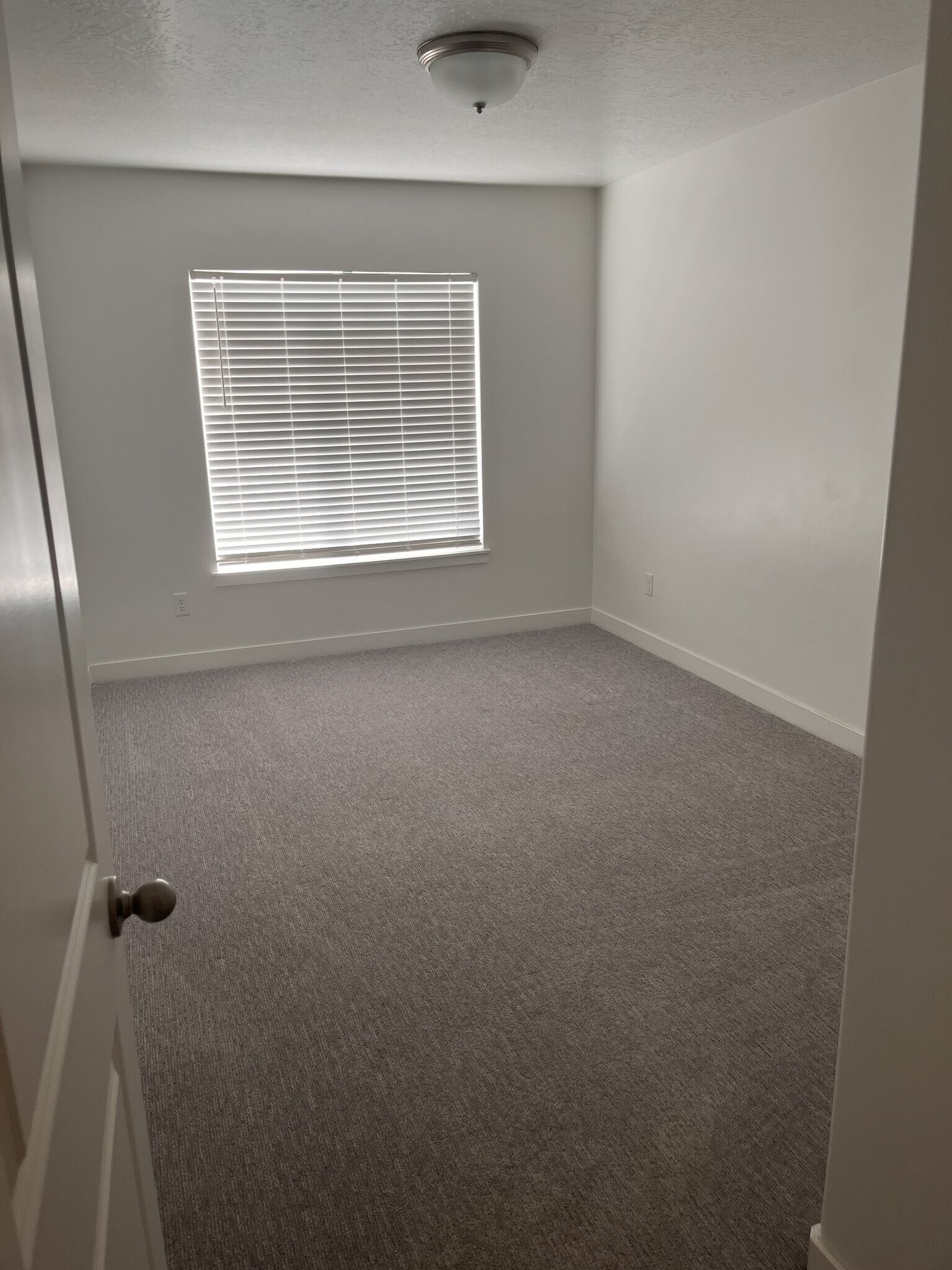 Building Photo - 1156 S 800 W