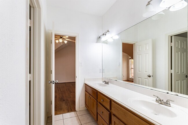 Building Photo - 3204 Canvasback St