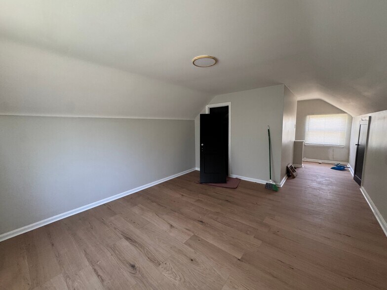 Building Photo - 21570 Priday Ave