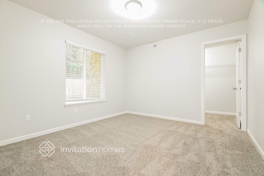 Building Photo - 4820 50th Ave SE