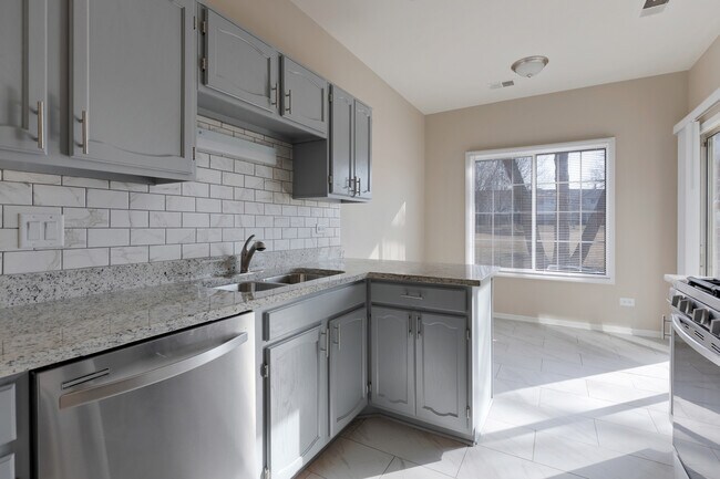 Building Photo - 1505 Mercury Dr