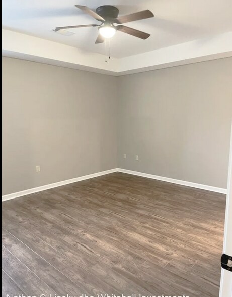 Building Photo - 4832 Wildwood Ln