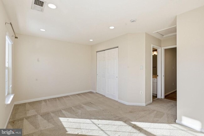 Building Photo - 12212 Densmore Ct