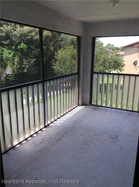 Building Photo - 517 Manor Cir