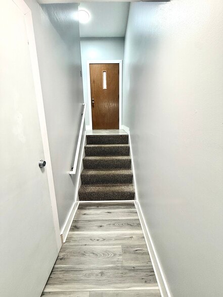 Upgraded entrance with only 5 steps in / out. Additional storage. - 16W671 56th St