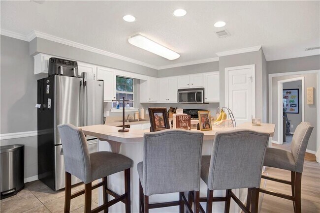 Building Photo - 3546 Viking Ct