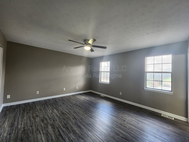 Building Photo - 2990 Carriage Trail