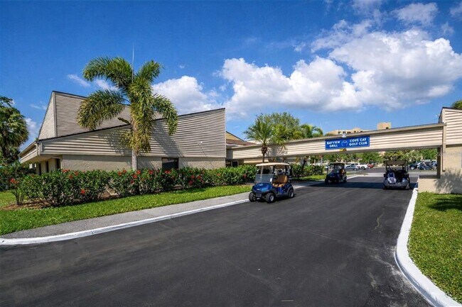 Building Photo - 2616 Cove Cay Dr