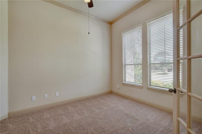 Building Photo - 645 Clear Springs Hollow