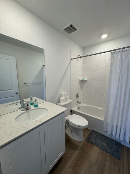 Building Photo - 9156 Percheron Pony Dr