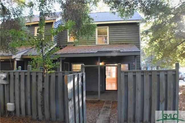 Building Photo - Entire Home | 2 Bedroom 1 Bathroom | For Rent | Great Neighborhood