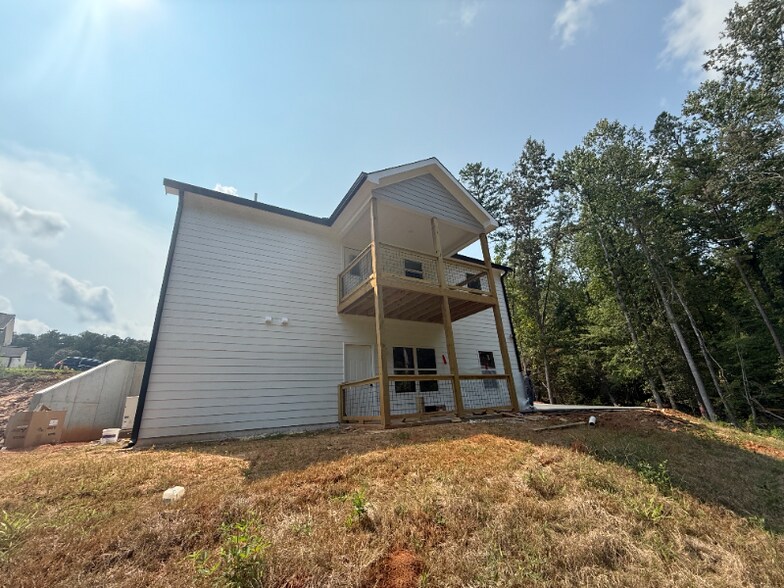 Building Photo - 505 Brookstone Dr