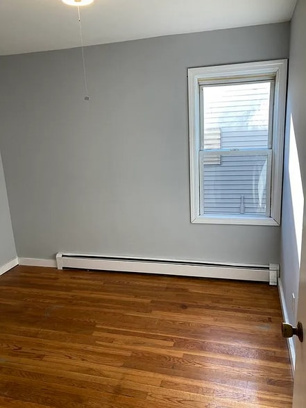 Building Photo - 229 Brightman St