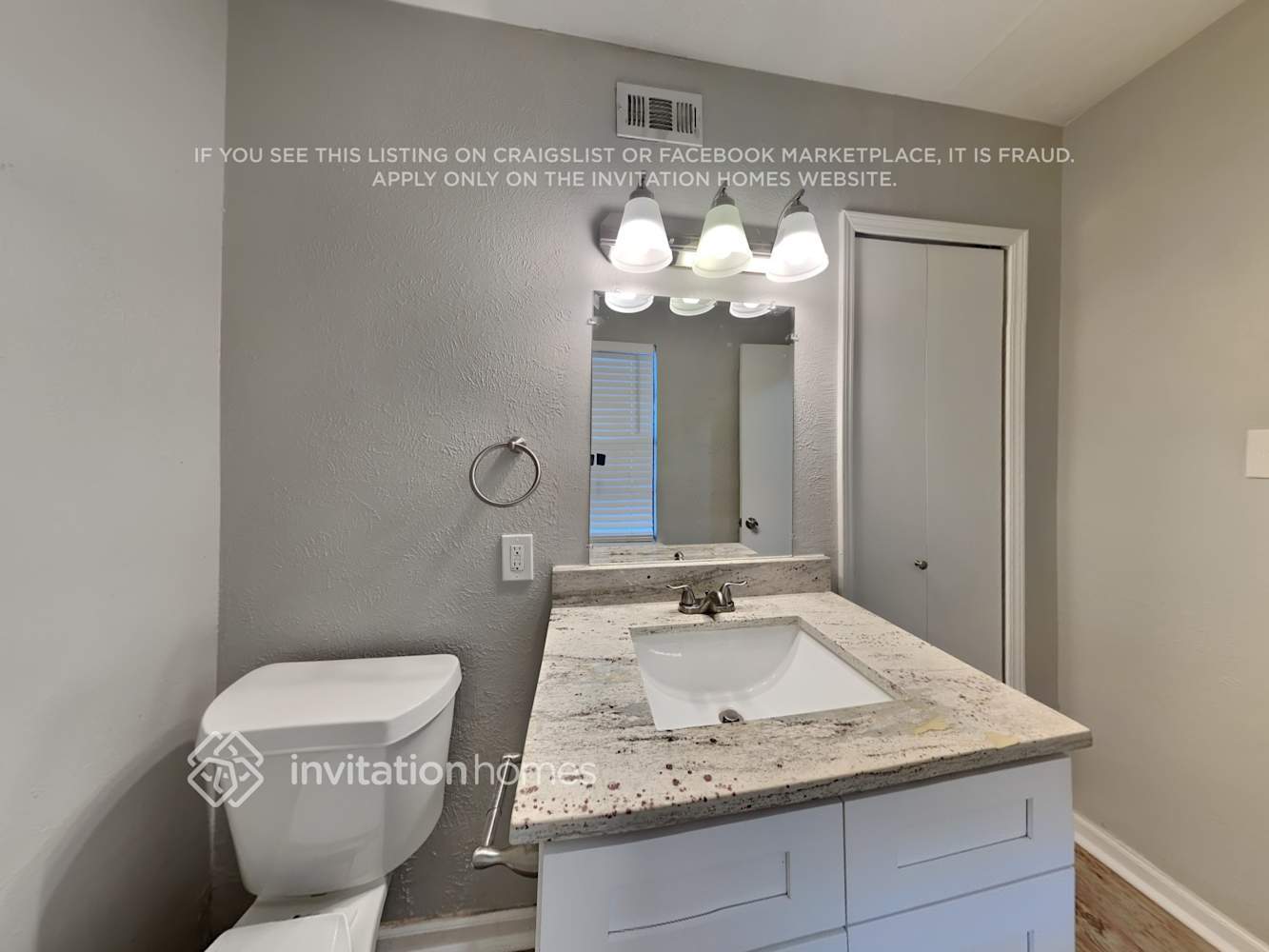 Building Photo - 3120 Woodlark Dr