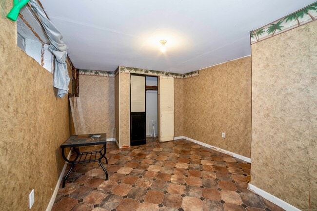 Building Photo - 45 Voight Ave