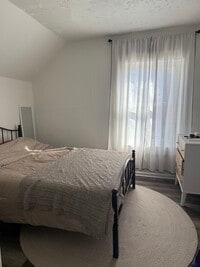 Building Photo - 305 Irving St