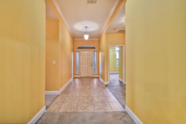 Building Photo - 3521 Carolwood Ln
