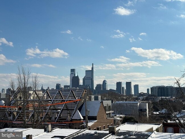 Building Photo - 2514 W Seybert St