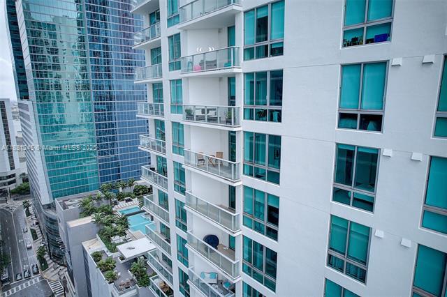 Building Photo - 300 S Biscayne Blvd