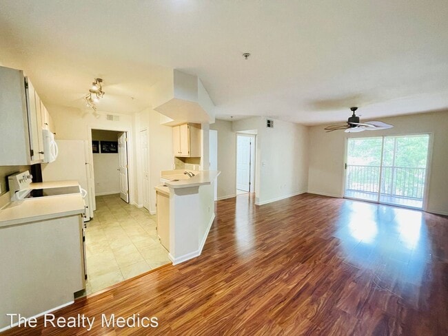 Building Photo - 1 br, 1 bath House - 802 Crest Pines Dr Un...