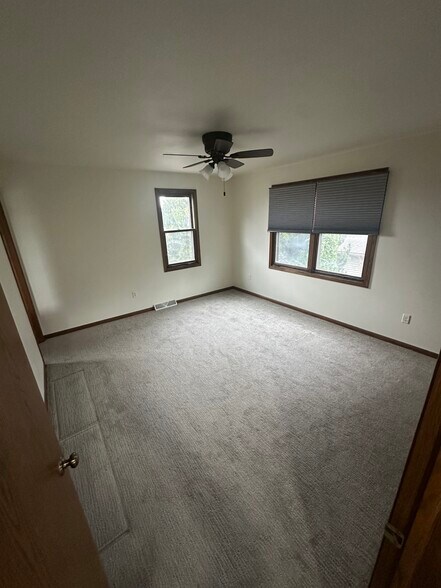 Building Photo - S86W18930 Woods Rd