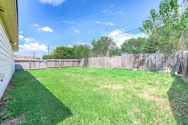 Building Photo - 9510 Barracuda Dr