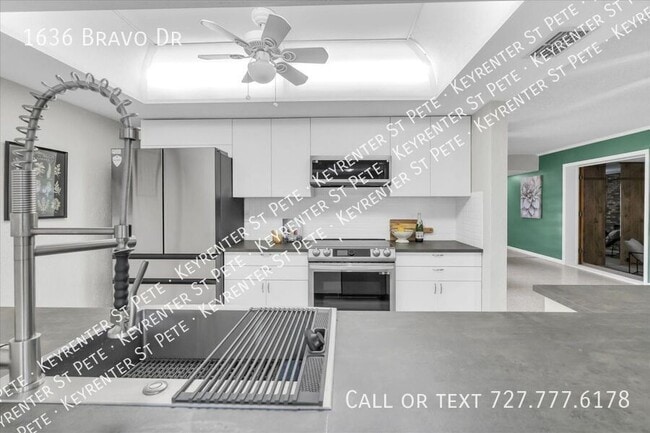 Building Photo - 1636 Bravo Dr