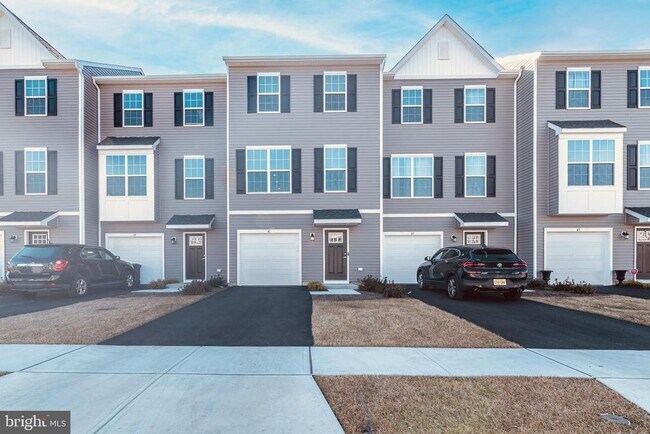 Building Photo - 41 Barnes Wy