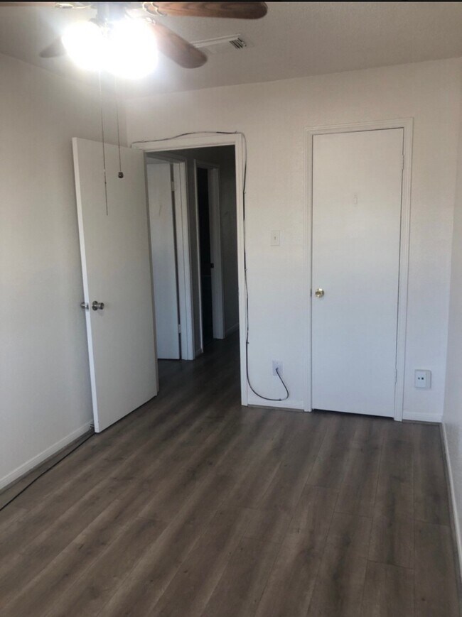 Building Photo - 6456 Kentwick Dr