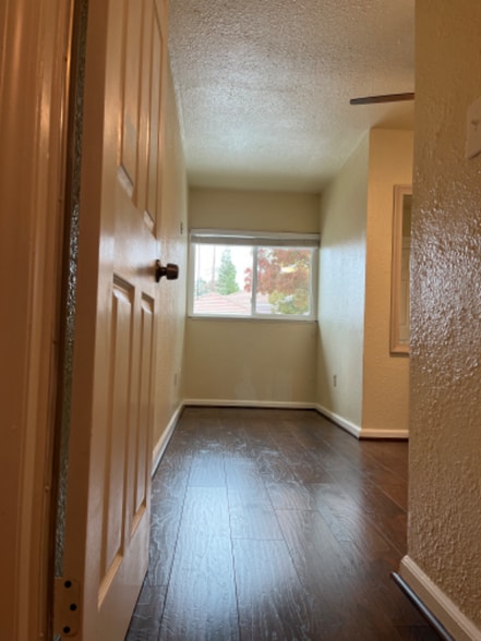 Building Photo - 5212 Efthemia Way