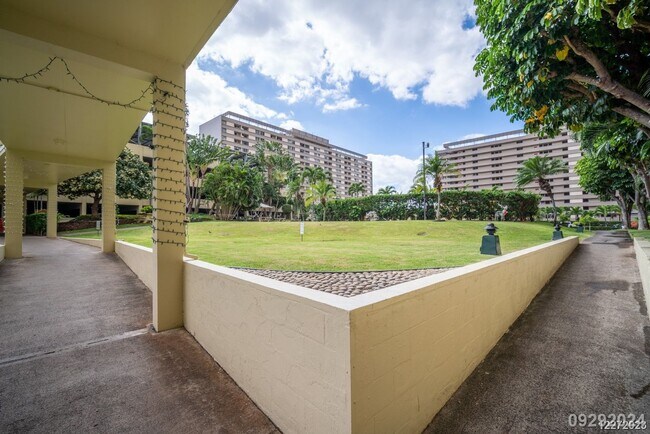 Building Photo - $2700.00 | 2bd/2ba Condominium in Century West (Salt Lake)