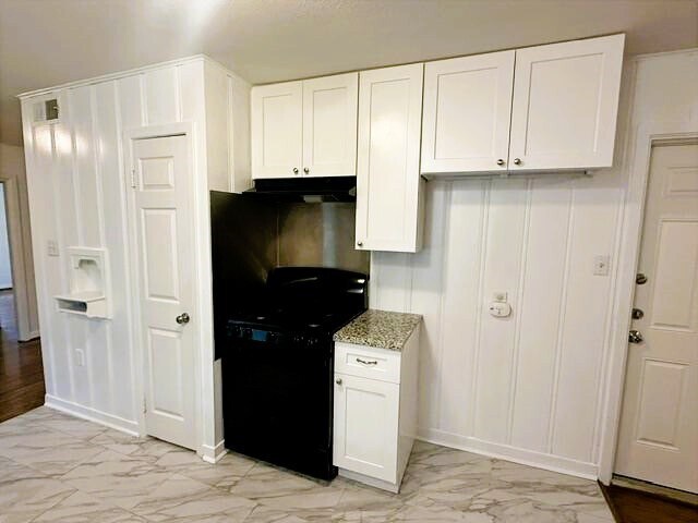 Building Photo - 7406 Janak Dr