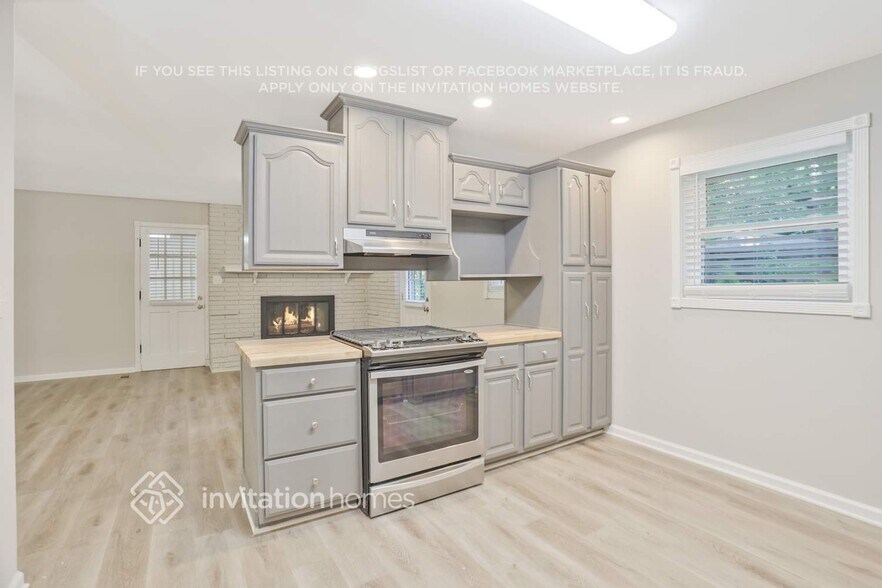 Building Photo - 2331 Heather Ct