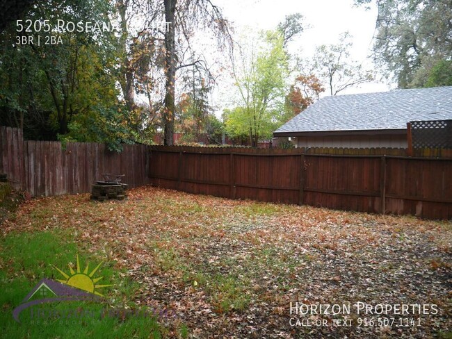 Building Photo - Open 3 Bed 2 Bath 1,519 sqft Gail Estates ...