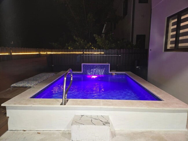 Building Photo - Northwest 12th Avenue, Florida City, FL 33034 - 5 BR 4.5 BA single-family home