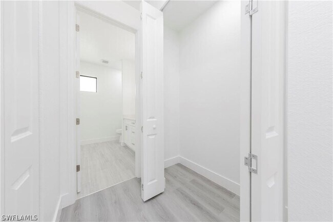 Building Photo - 835 Glen Coy Ave