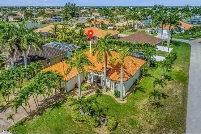 Building Photo - 4102 Oasis Blvd