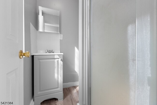 Building Photo - 23 Monroe St