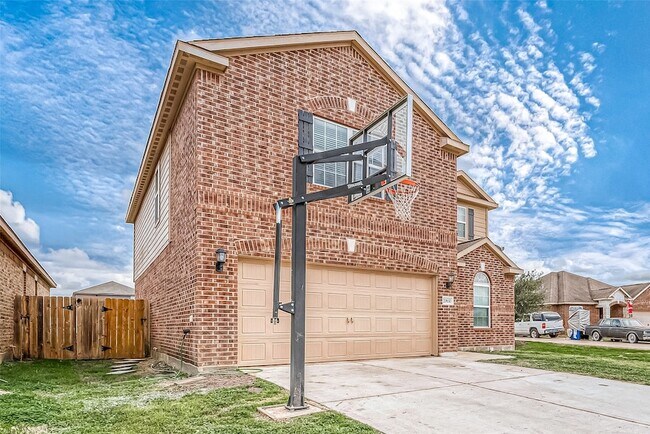 Building Photo - 20630 Stout Dr