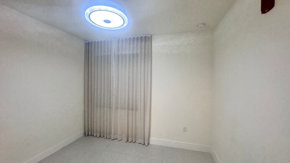 Bedroom 3 - 8001 NW 41st St