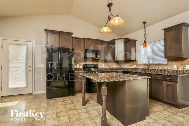 Building Photo - 3 Lost Canyon Ct