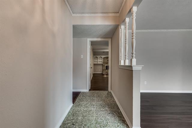 Building Photo - 2240 Babalos Ln