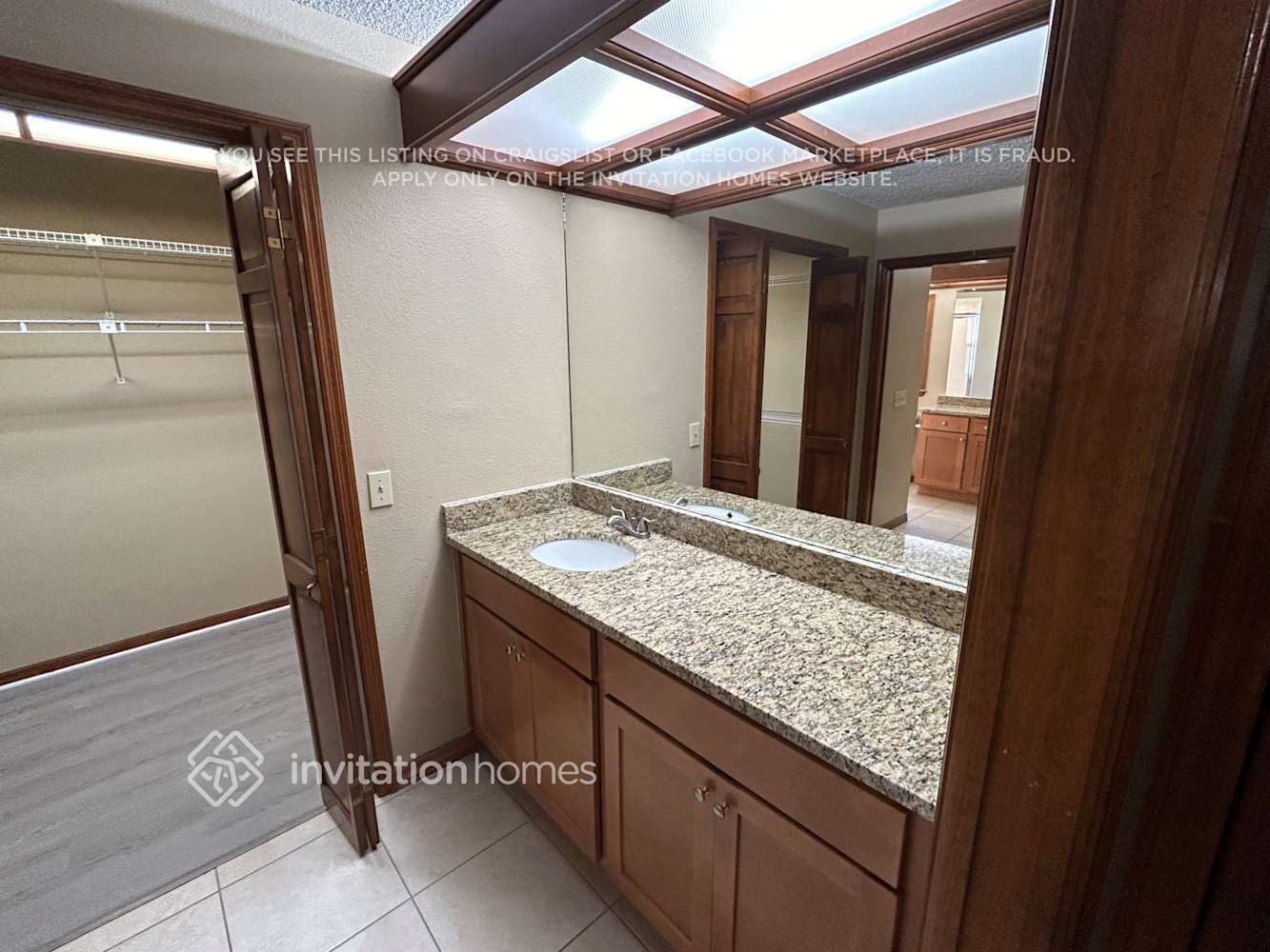 Building Photo - 3903 Applegate Cir