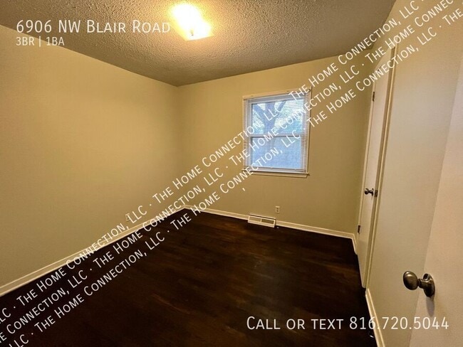 Building Photo - 6906 NW Blair Rd