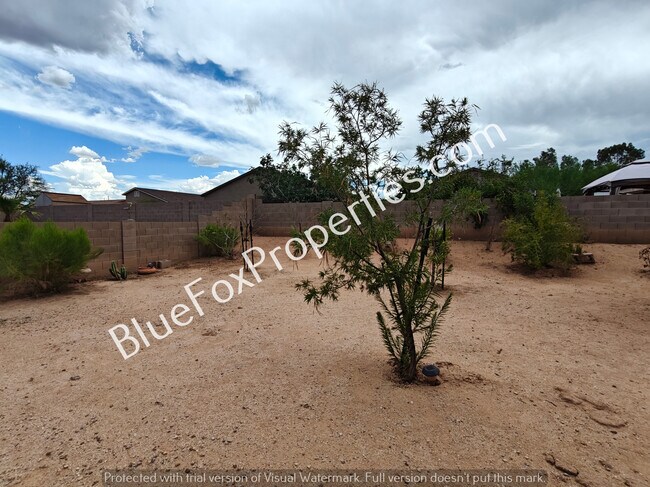 Building Photo - 8397 W Benidorm Loop
