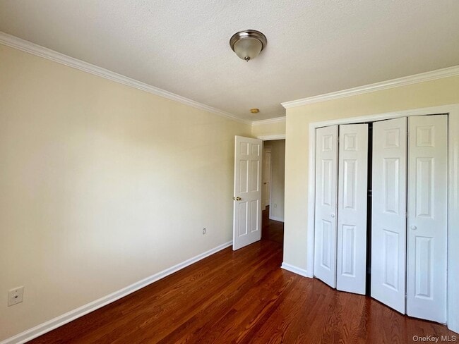 Building Photo - 5 Crosby Pl