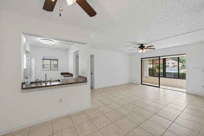 Building Photo - 5735 Gardens Dr